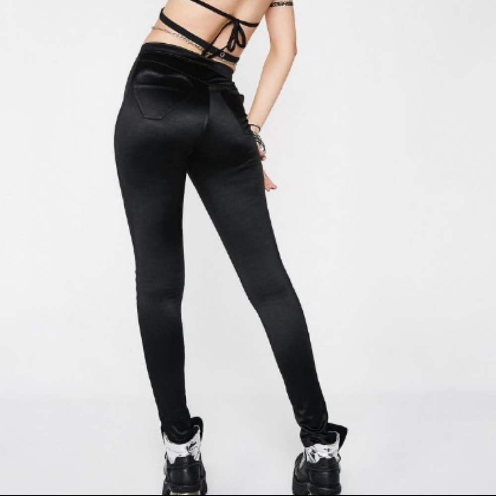NWOT DOLLS KILL HIGH WAISTED BLACK SKINNY JEANS